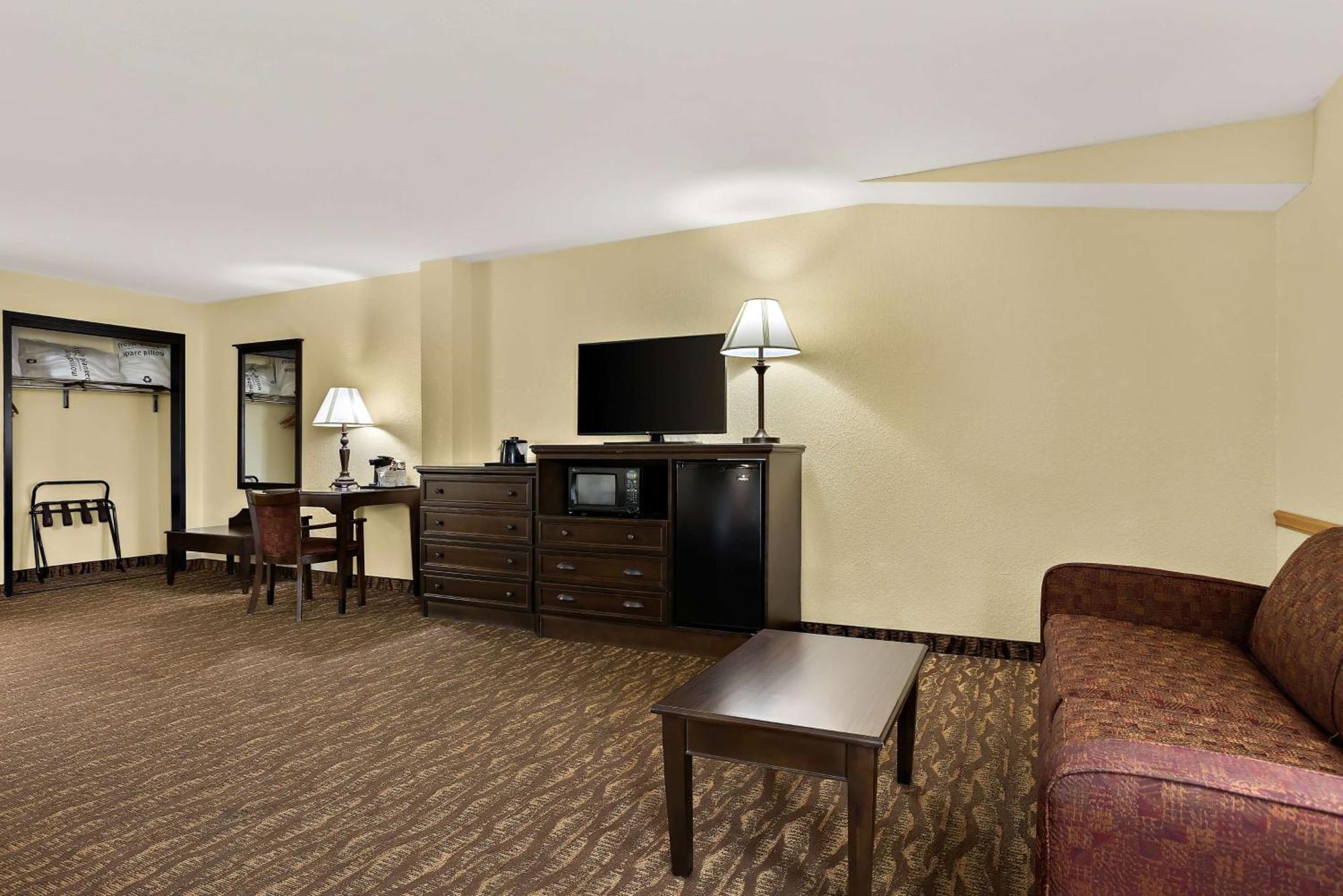 Best Western Center Pointe Inn Брэнсон Экстерьер фото