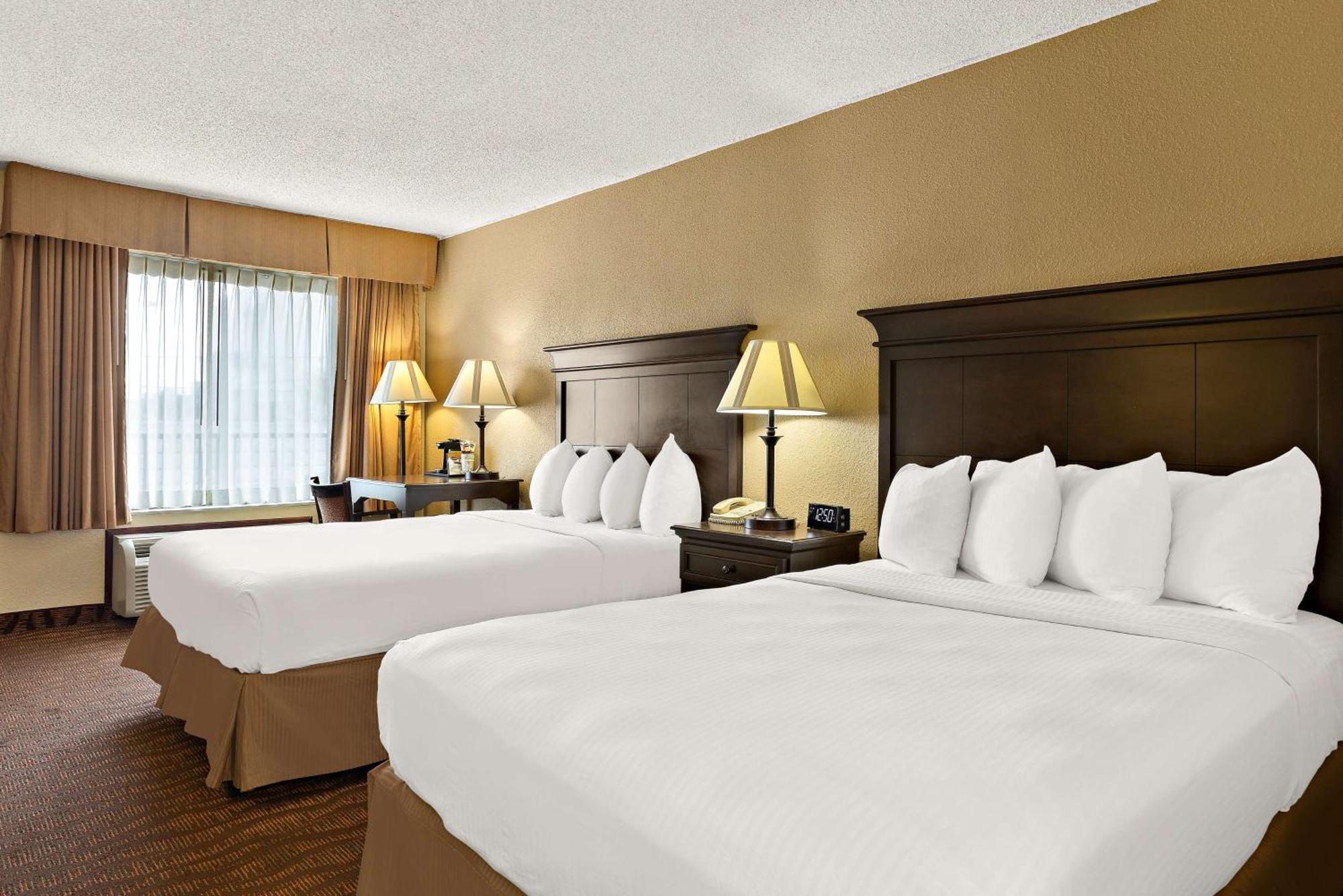 Best Western Center Pointe Inn Брэнсон Экстерьер фото